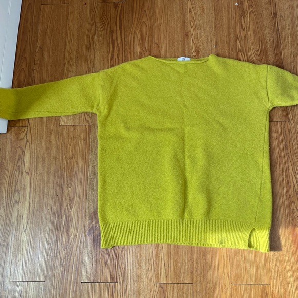 Bliss Vibrant Green boat Neck Sweater - Picture 5 of 7